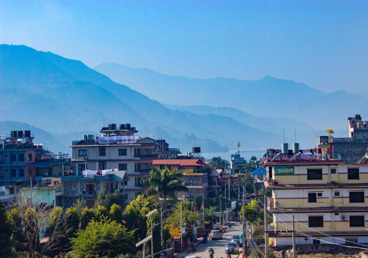 Hotel Silverline Pokhara Exterior photo