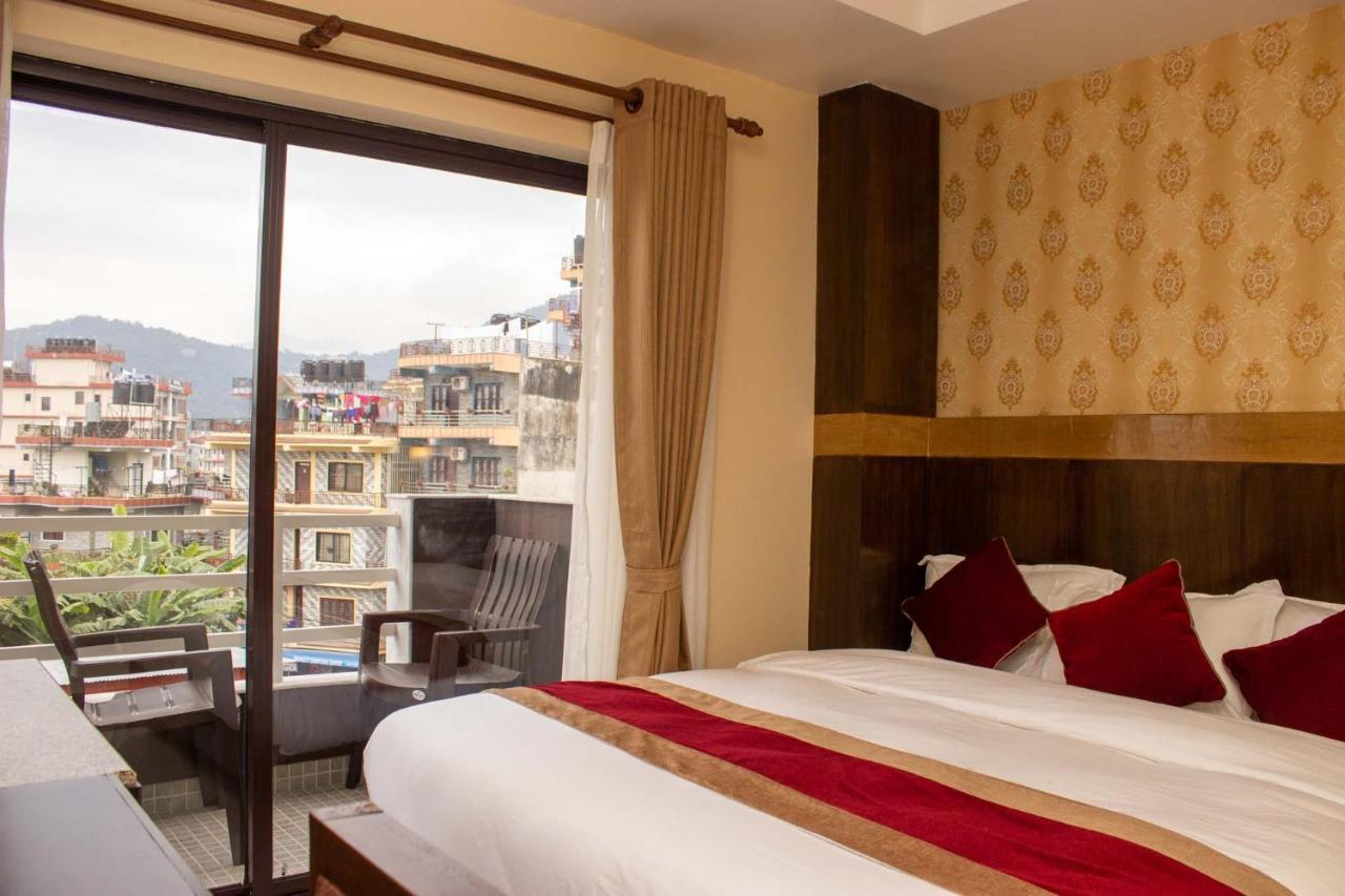Hotel Silverline Pokhara Exterior photo
