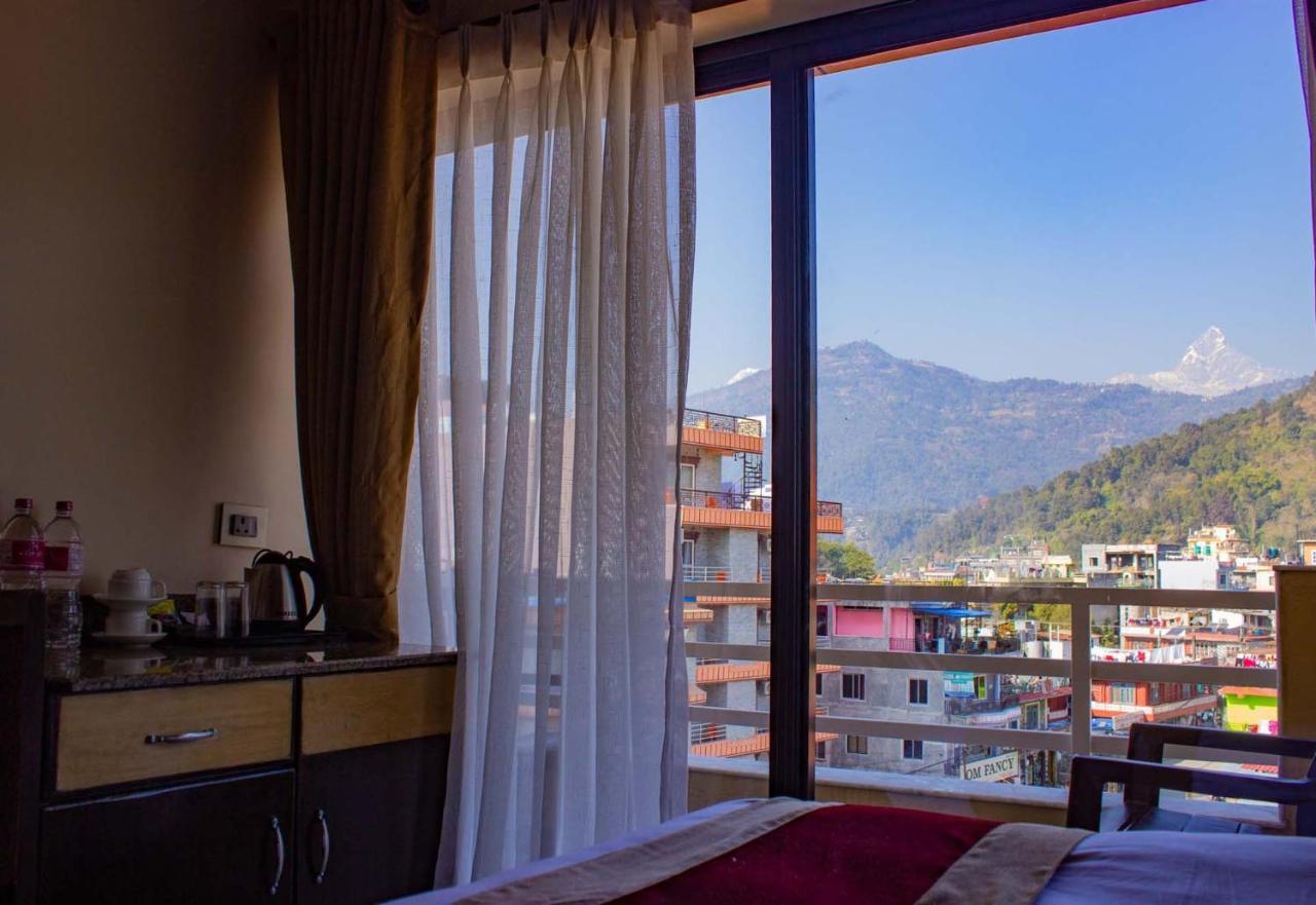 Hotel Silverline Pokhara Exterior photo